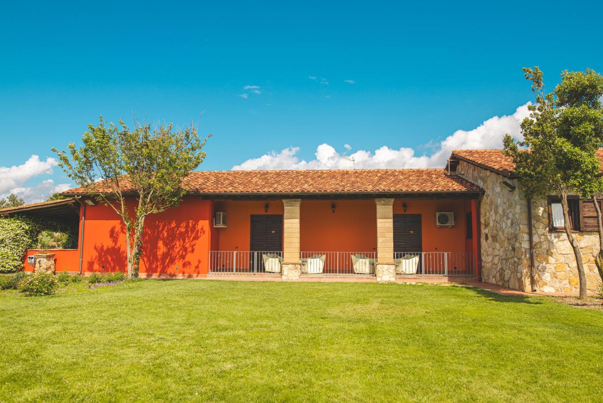 Casale Poggio Nebbia Bauernhof *