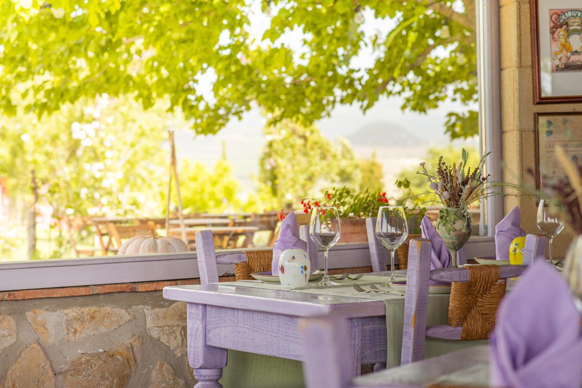 Casale Poggio Nebbia Alloggio per agriturismo Tarquinia